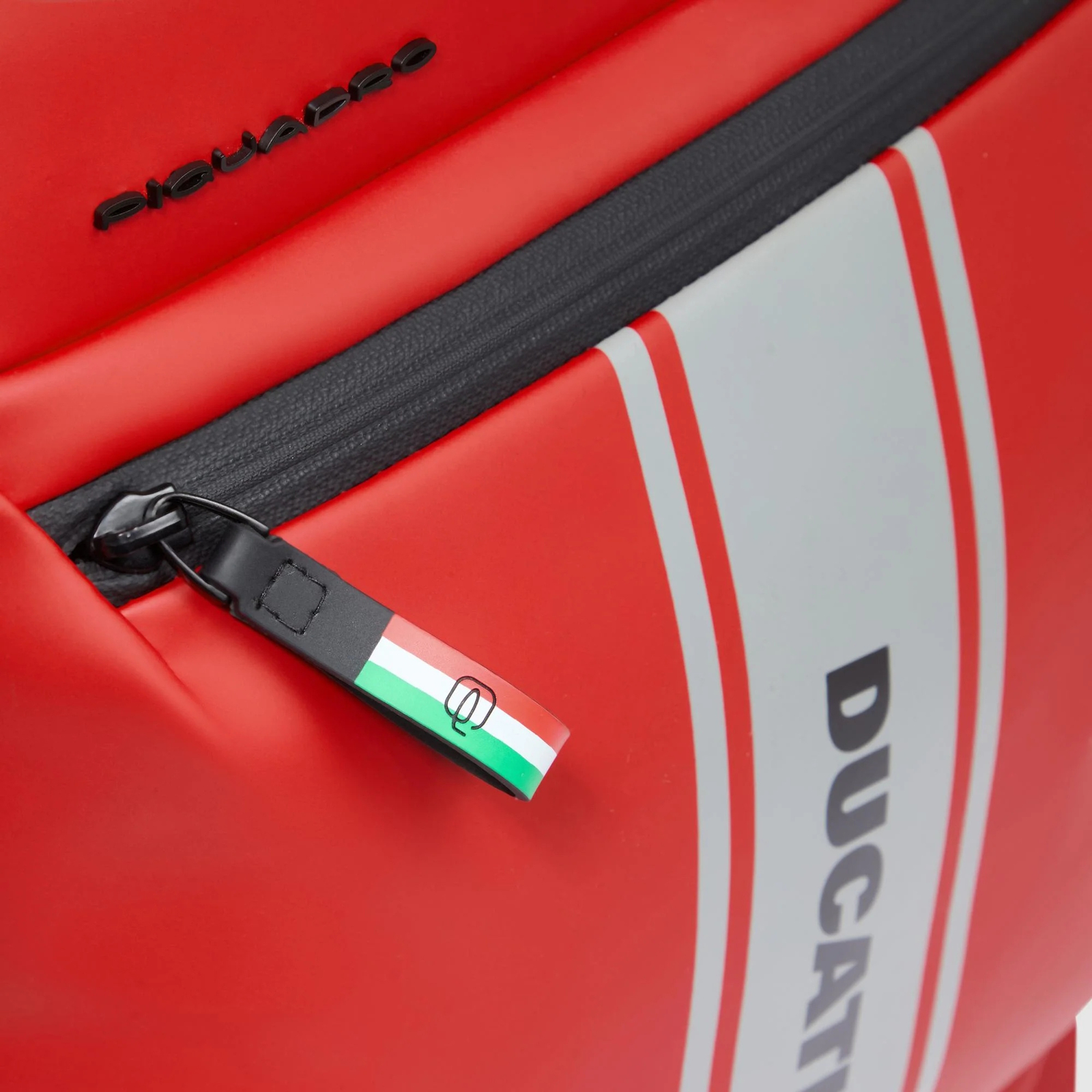 Рюкзак Piquadro x Ducati CA6465C2OWD/Rosso