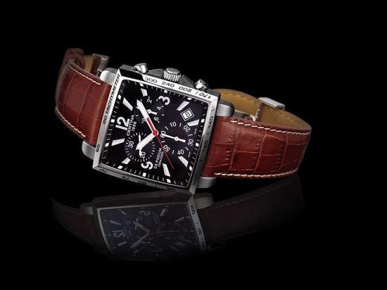 Наручные часы Certina C001.517.16.057.01