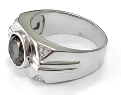 Ювелирное кольцо из серебра с раух-топазом и фианитами