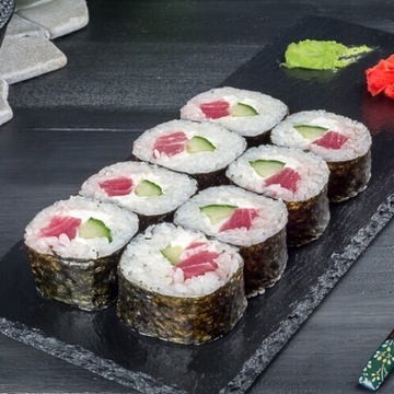 футомаки ролл с тунцом