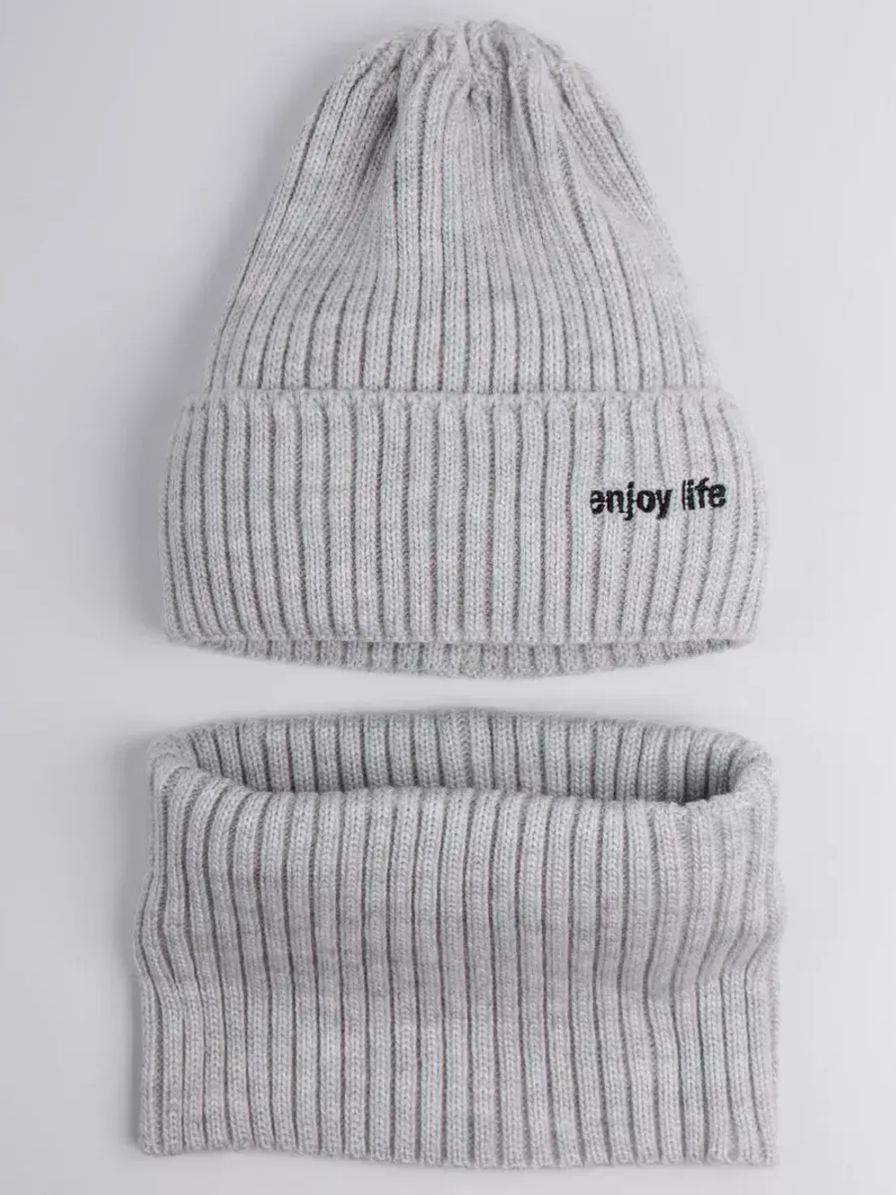 Шапка детская осенняя со снудом серая