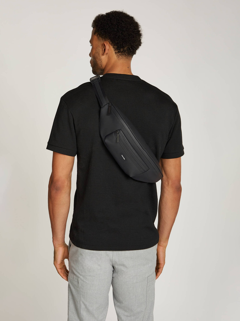 Бананка ESSENTIAL Calvin Klein - черный(K50K512540)