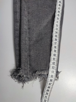 Джинсы Zara модные 40 размер