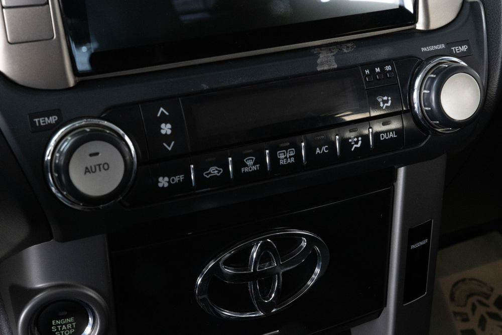Toyota Land Cruiser Prado, 2010 год