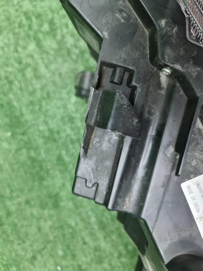 Фара правая Haval F7 (2018-2024) LED