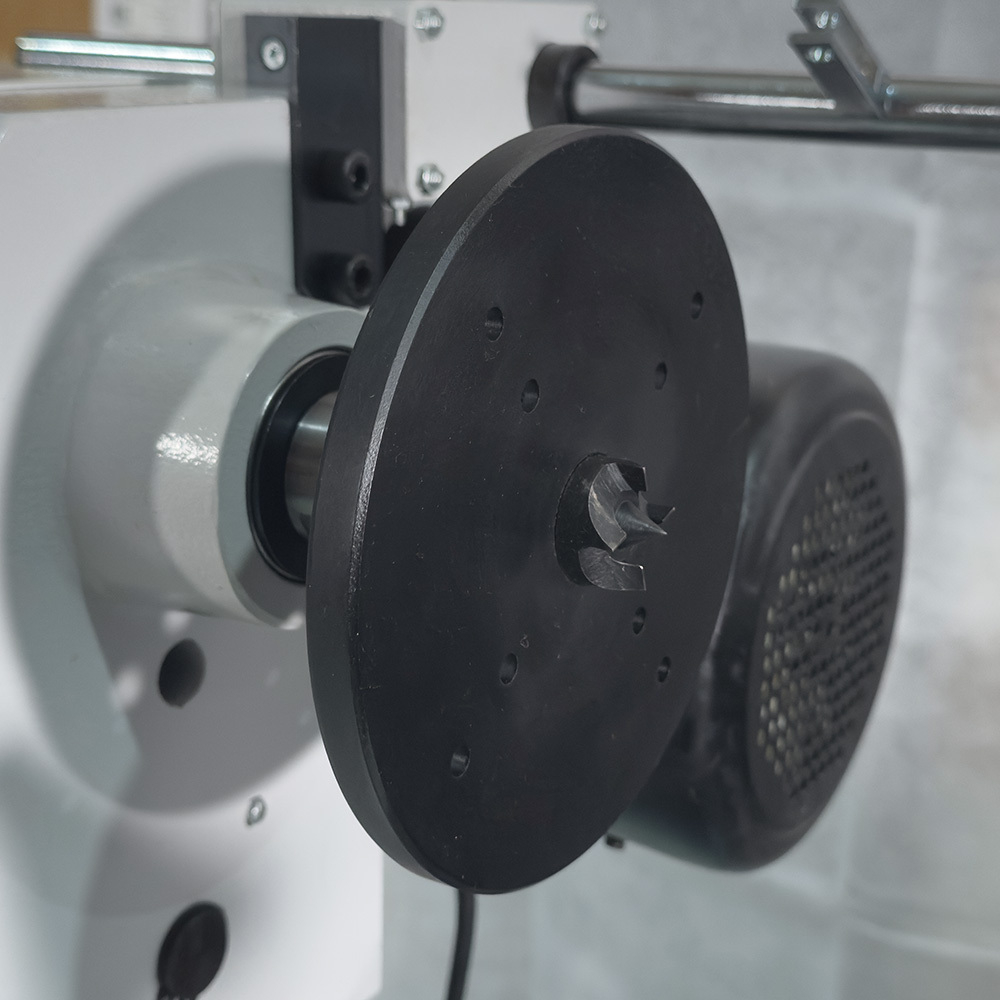 DSL-1100V  деревообрабатывающий токарный  станок