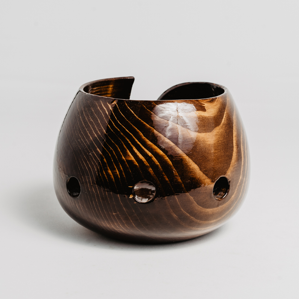 Клубочница деревянная для пряжи, вязания, клубков из древесины кедра. KL8