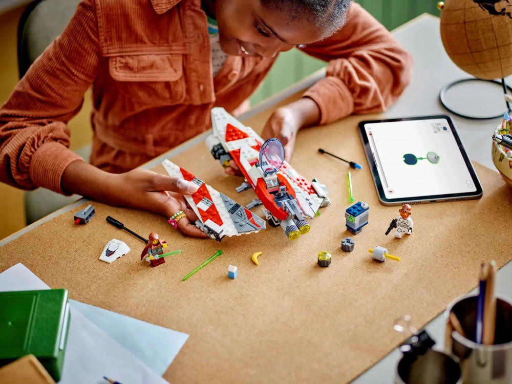 Конструктор LEGO Star Wars 75388 Звездный истребитель джедая Боба