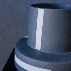 1. Широкая графитовая керамическая ваза