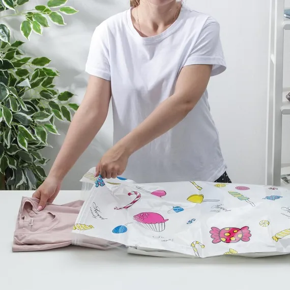 Набор вакуумных пакетов для хранения: 2 шт - 50×70 см, 2 шт - 60×80 см, 2 шт - 80×100 см, насос