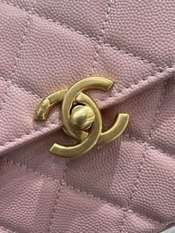 Chanel Carry Me 19 cm