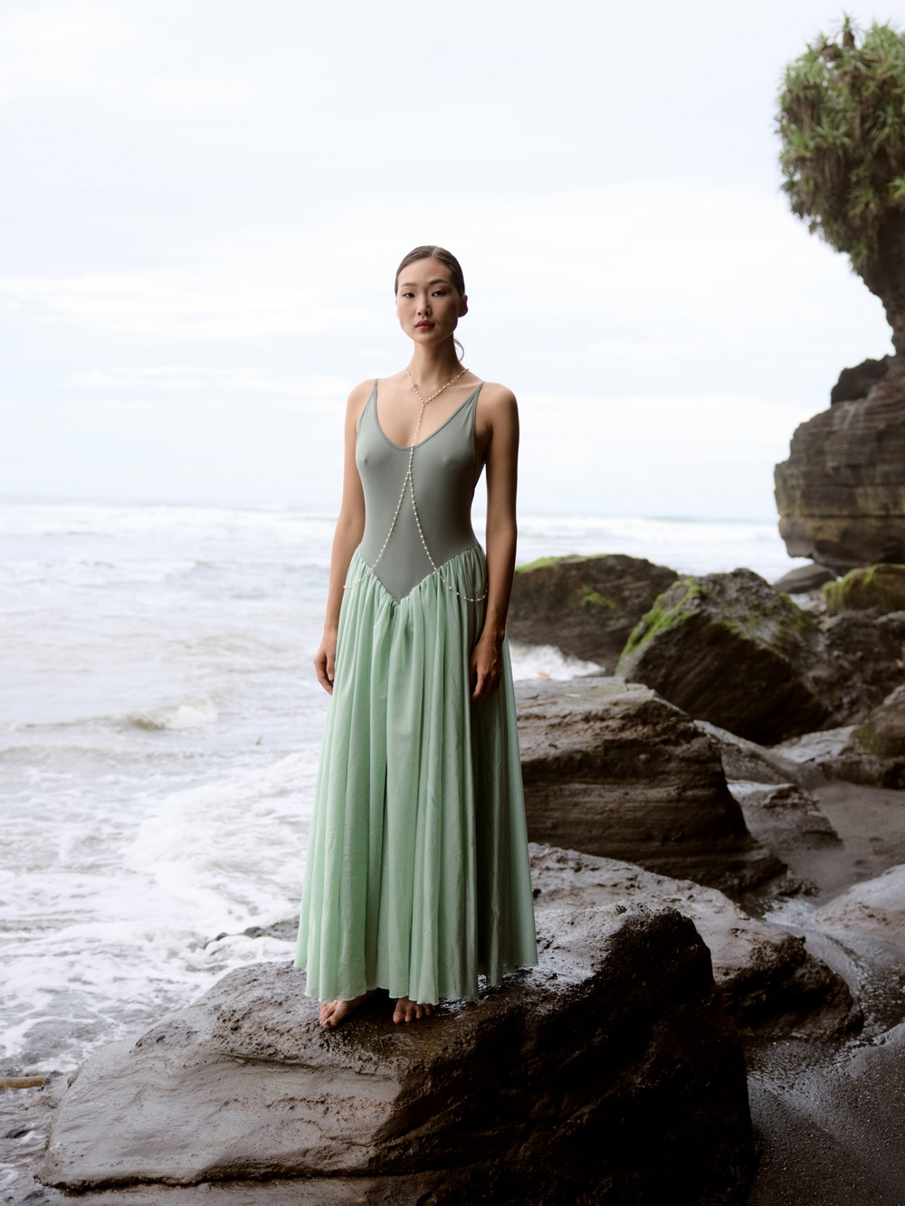 Платье-русалка ментоловая