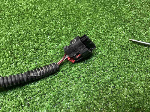 Проводка заднего бампера Hongqi HS5 (2019-н.в.)