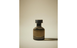 Zara Home ETERNAL MUSK REED DIFFUSERS — ароматический диффузор с тростниковыми палочками, Вечный Мускус, 120 мл