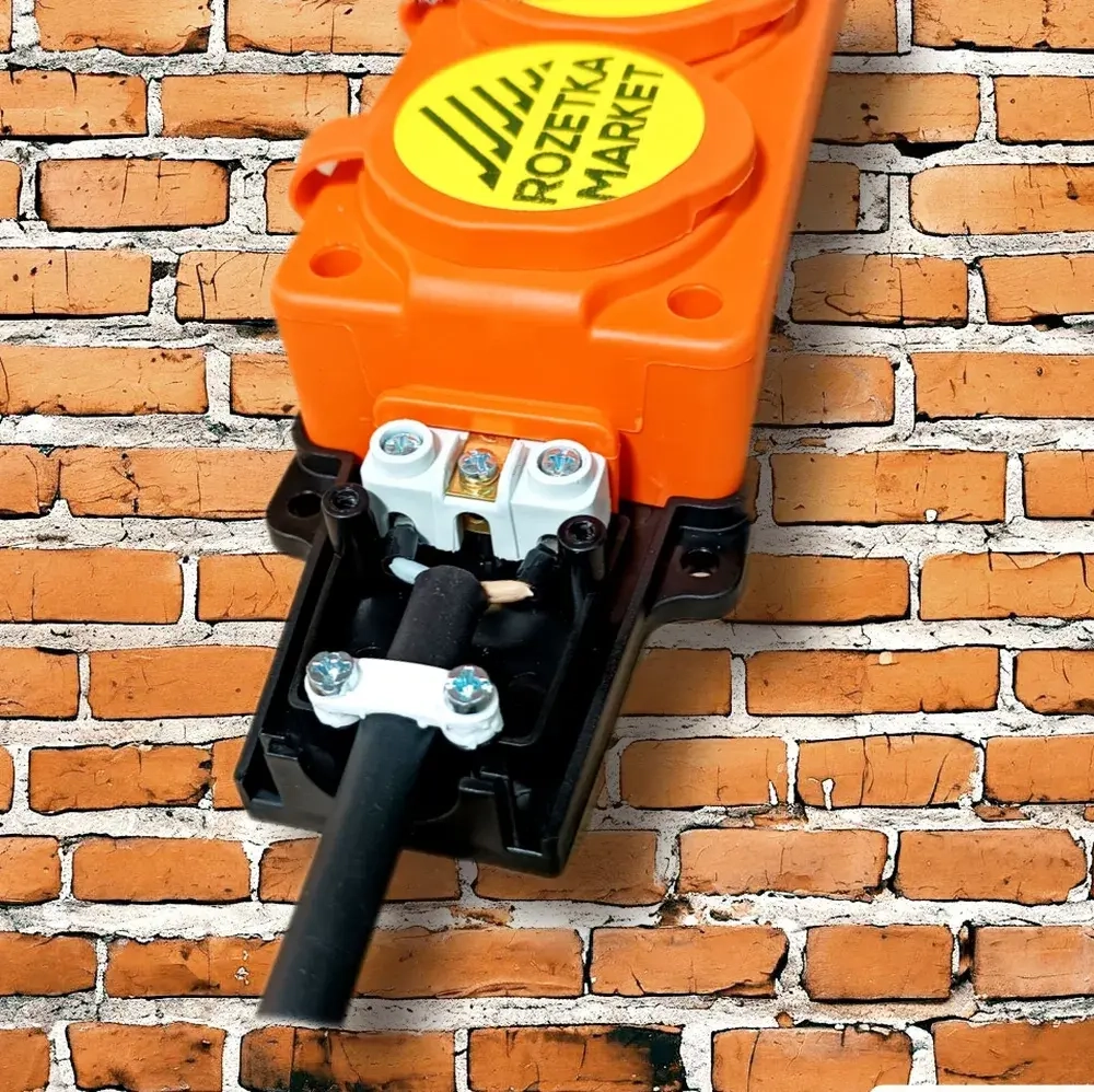 Удлинитель силовой морозостойкий IP54 трехместный КГ 2х2,5 60 метров, оранжевый