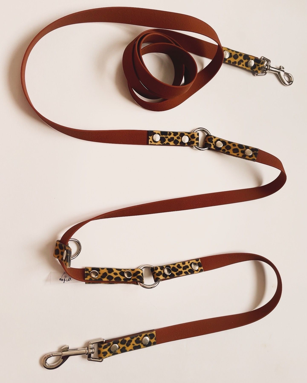 Перестежка поводок для собак 20 мм , 5 м коричневый и леопард