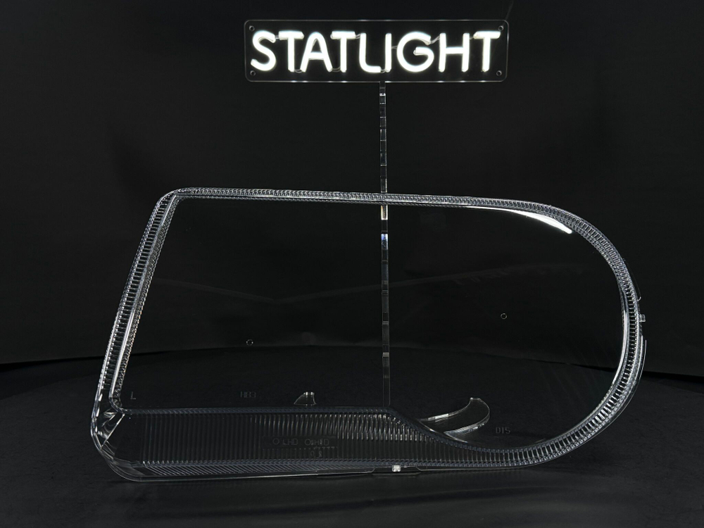 Левое стекло фары Chrysler 300C 1 2007-2011