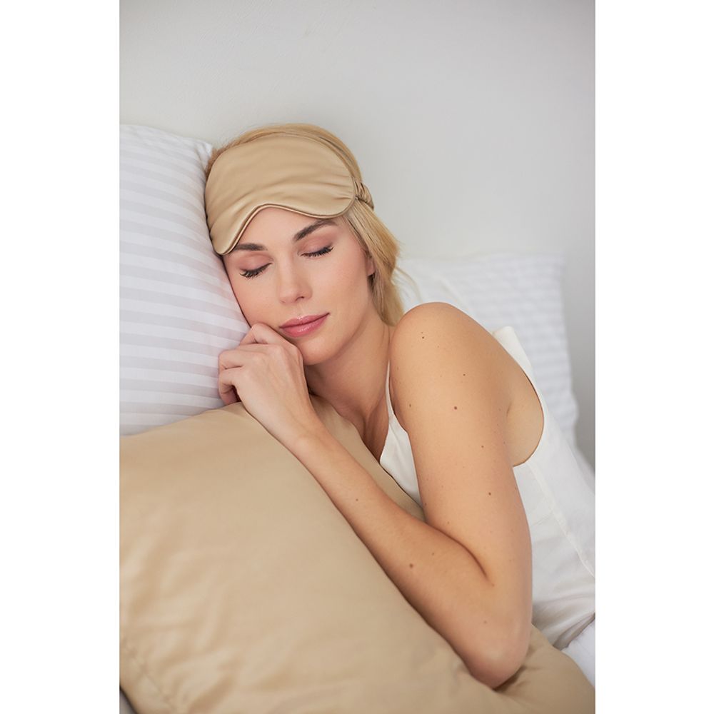 Маска для сна из натурального шелка бежевого цвета из коллекции Essential