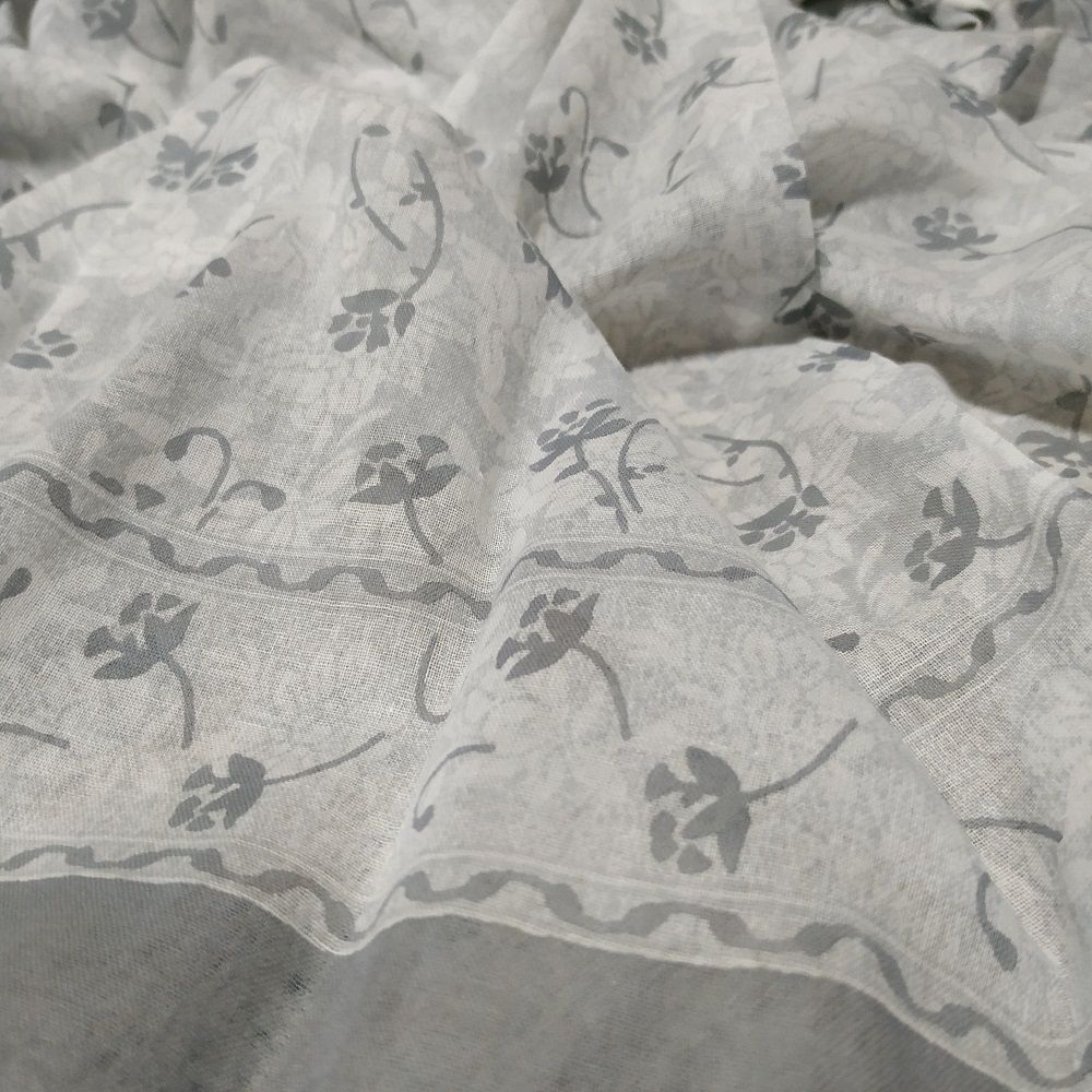 Платок материал Хлопок 100% Мелкие цветочки белый с серым с серой каймой 100x100см.