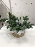 Новогодняя композиция из Нобилиса со свечами