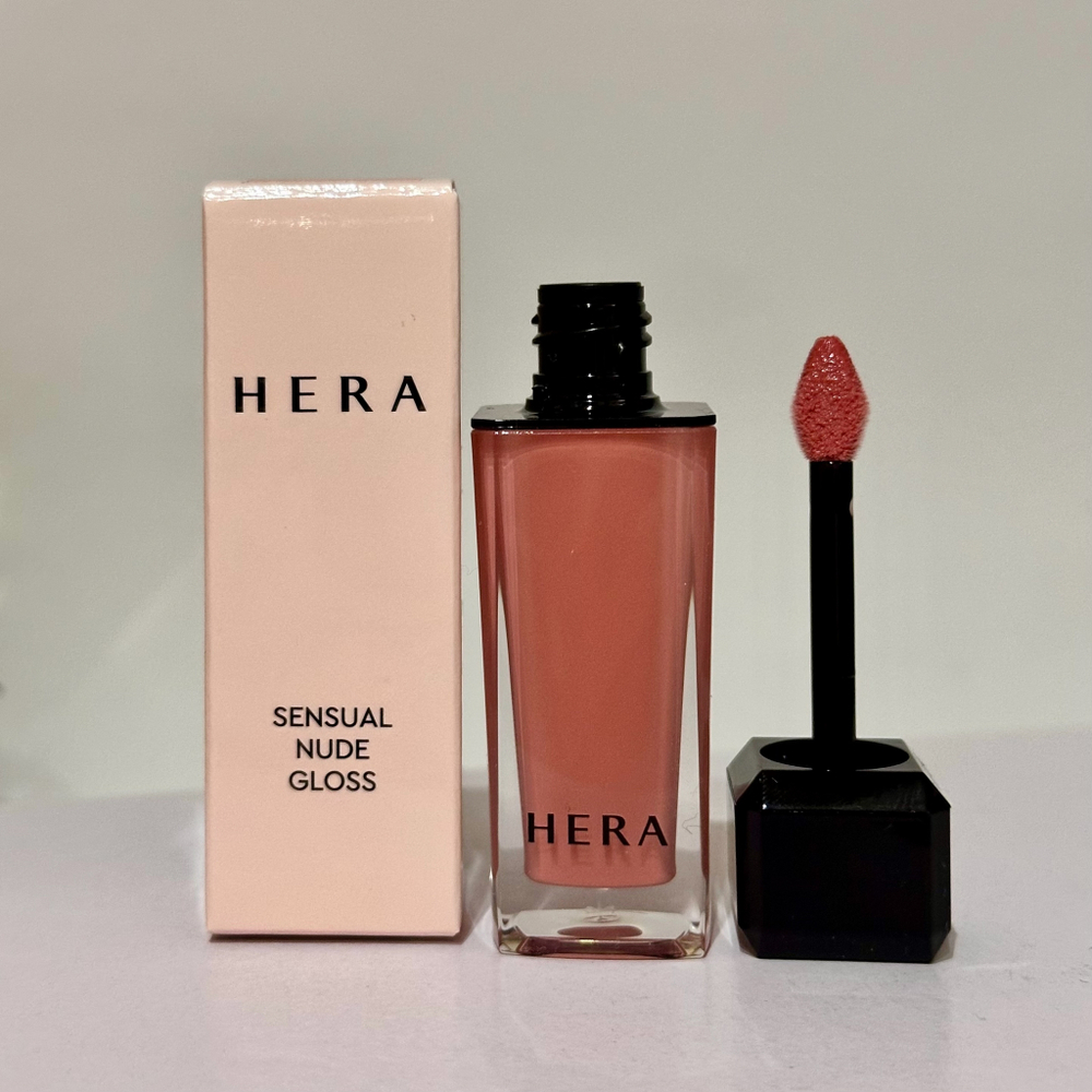 Помада-блеск для губ Hera Sensual nude gloss. Тон 422