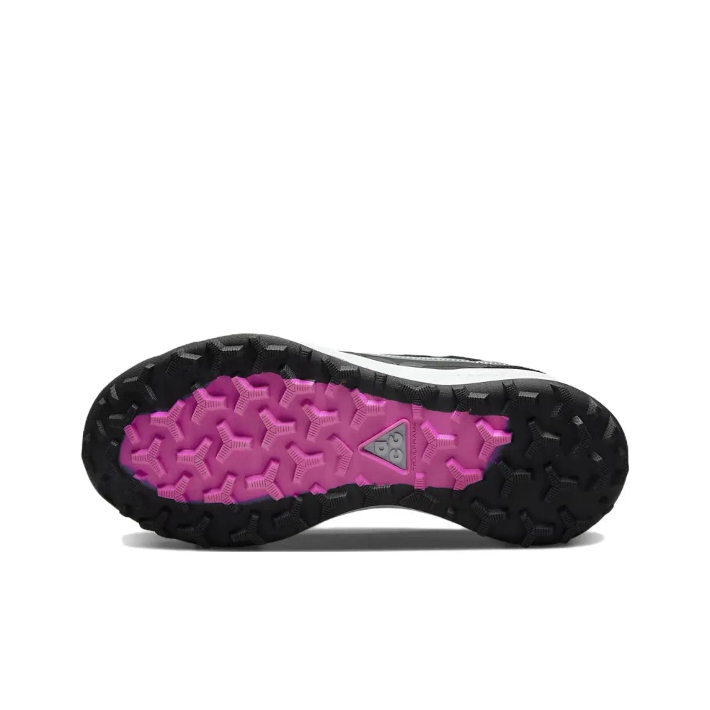 Кроссовки Nike ACG Lowcate 'Black Grey Hyper Violet' DM8019-002