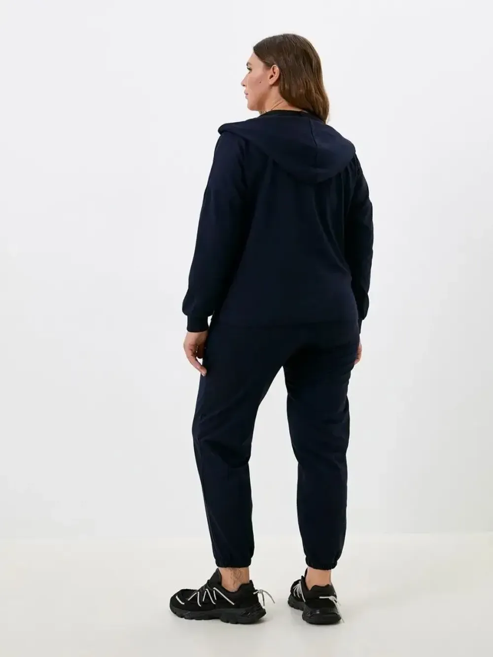 Костюм спортивный