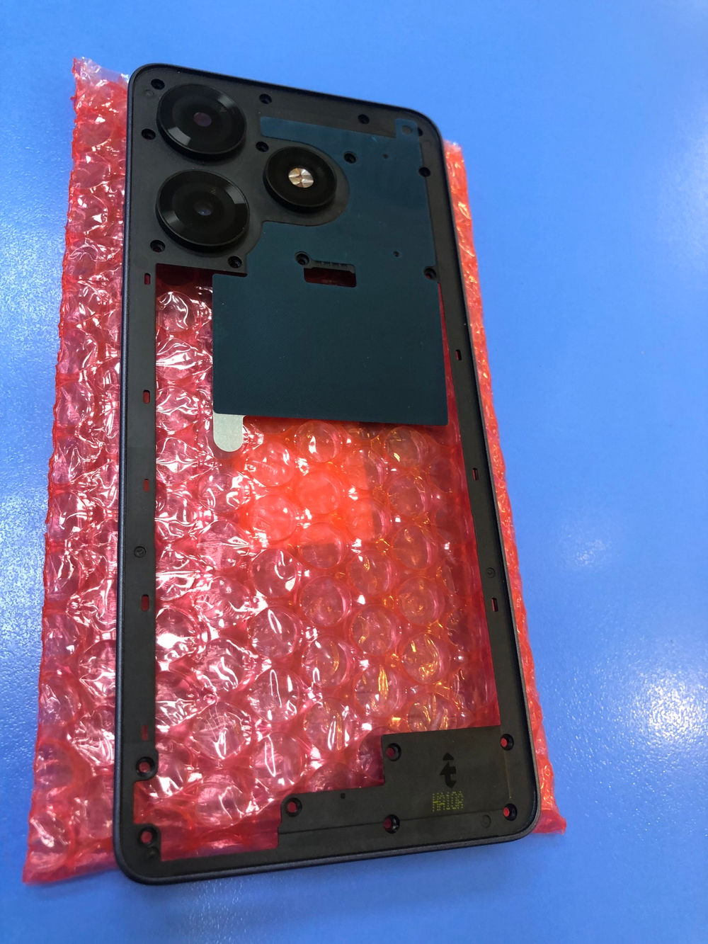Tecno(Техно) Spark 10 Pro  Задняя промежуточная часть корпуса чёрная Оригинал