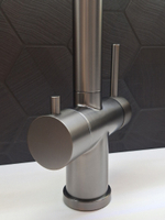 Смеситель для кухни с гибким изливом AltroBagno Flusso 050203 GM