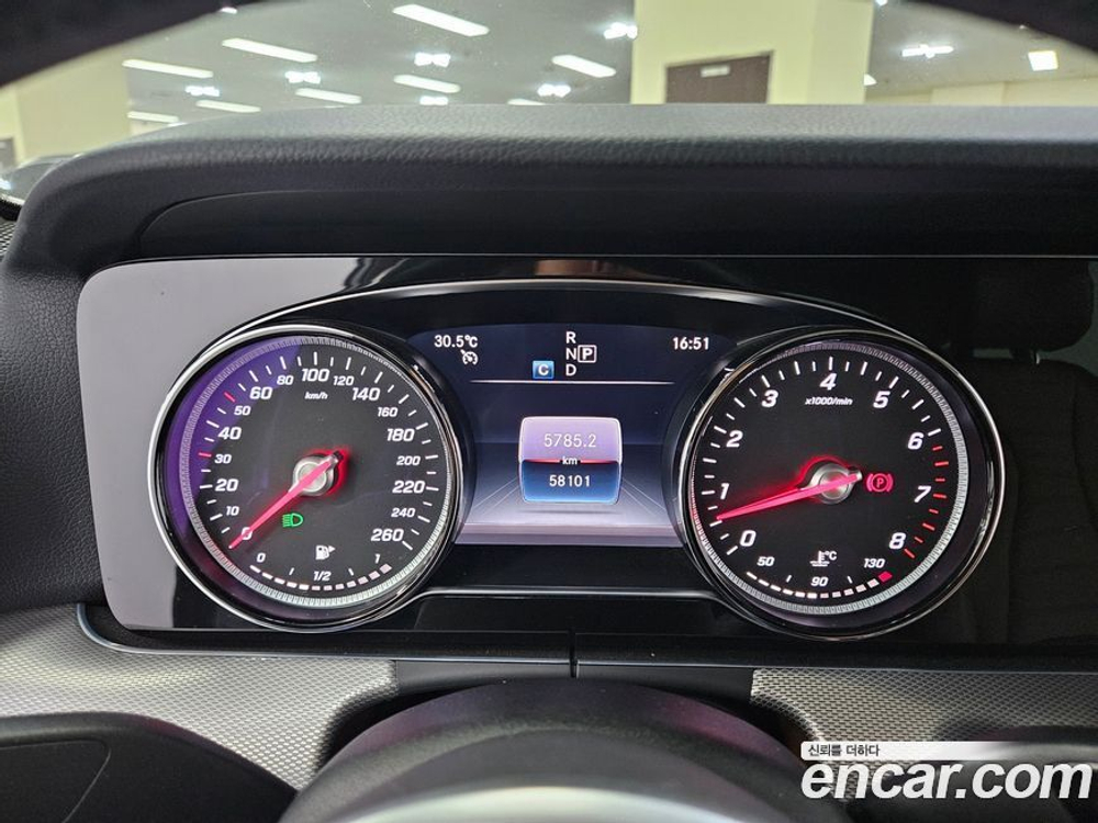 Mercedes-Benz E-Class W213 E300 Avangarde (08.2019)