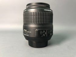 Nikon 18-55mm f/3.5-5.6G AF-S VR DX Нерабочий.