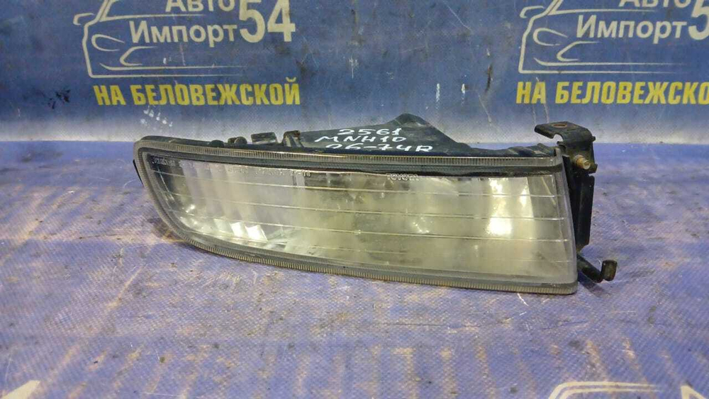 Туманка правая TOYOTA ALPHARD 2004