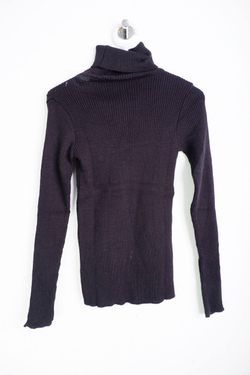 Водолазка теплая, визуально на 42 размер