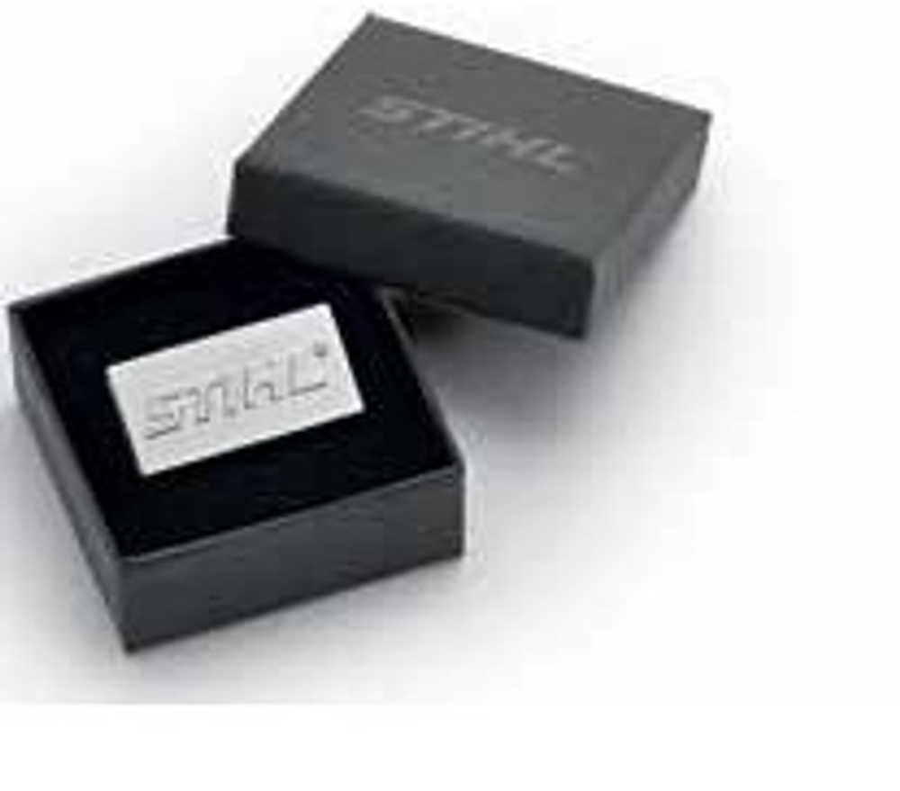 Значок STIHL 20х10х1,2мм серебристый