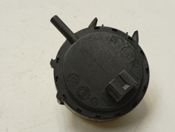 AWS61012 кт61 Датчик уровня воды для стиральной машины Whirlpool 461971402451 б/у