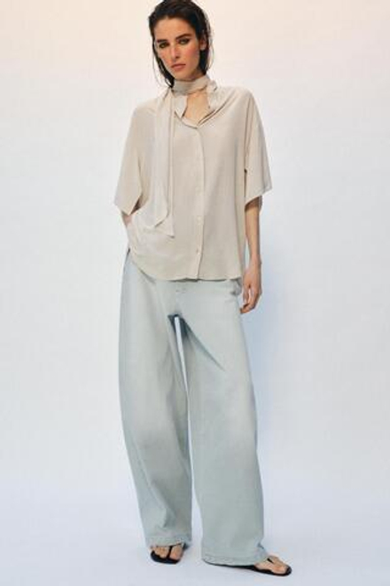 ZARA РУБАШКА ИЗ СТРУЯЩЕЙСЯ ТКАНИ С ЗАВЯЗКАМИ — ZW COLLECTION, ПУДРОВЫЙ