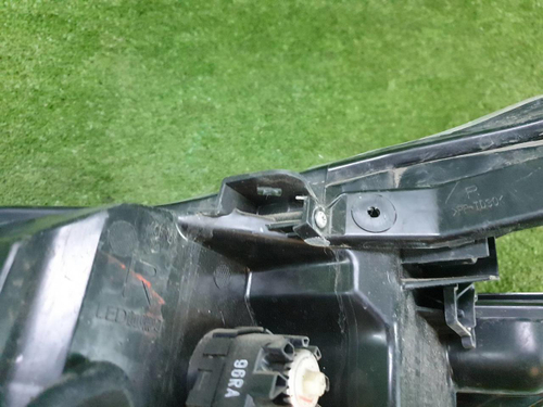 Битая Фара правая Nissan Murano Z52 (14-22) LED