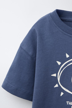 ZARA ФУТБОЛКА С ПРИНТОМ, МОРСКОЙ СИНИЙ