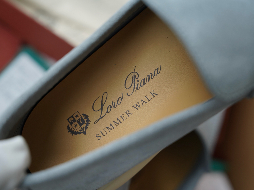 Классические замшевые мокасины