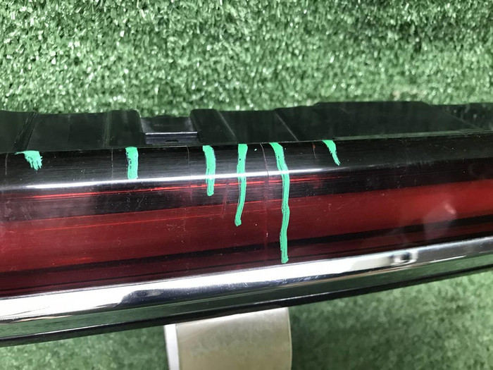 Фонарь крышки багажника Geely Monjaro (2021-н.в.)