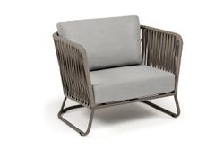 "Багамы" кресло плетеное из роупа, каркас алюминий бежево-серый (RAL7006) муар, роуп серо-коричневый 23мм, ткань светло-серая