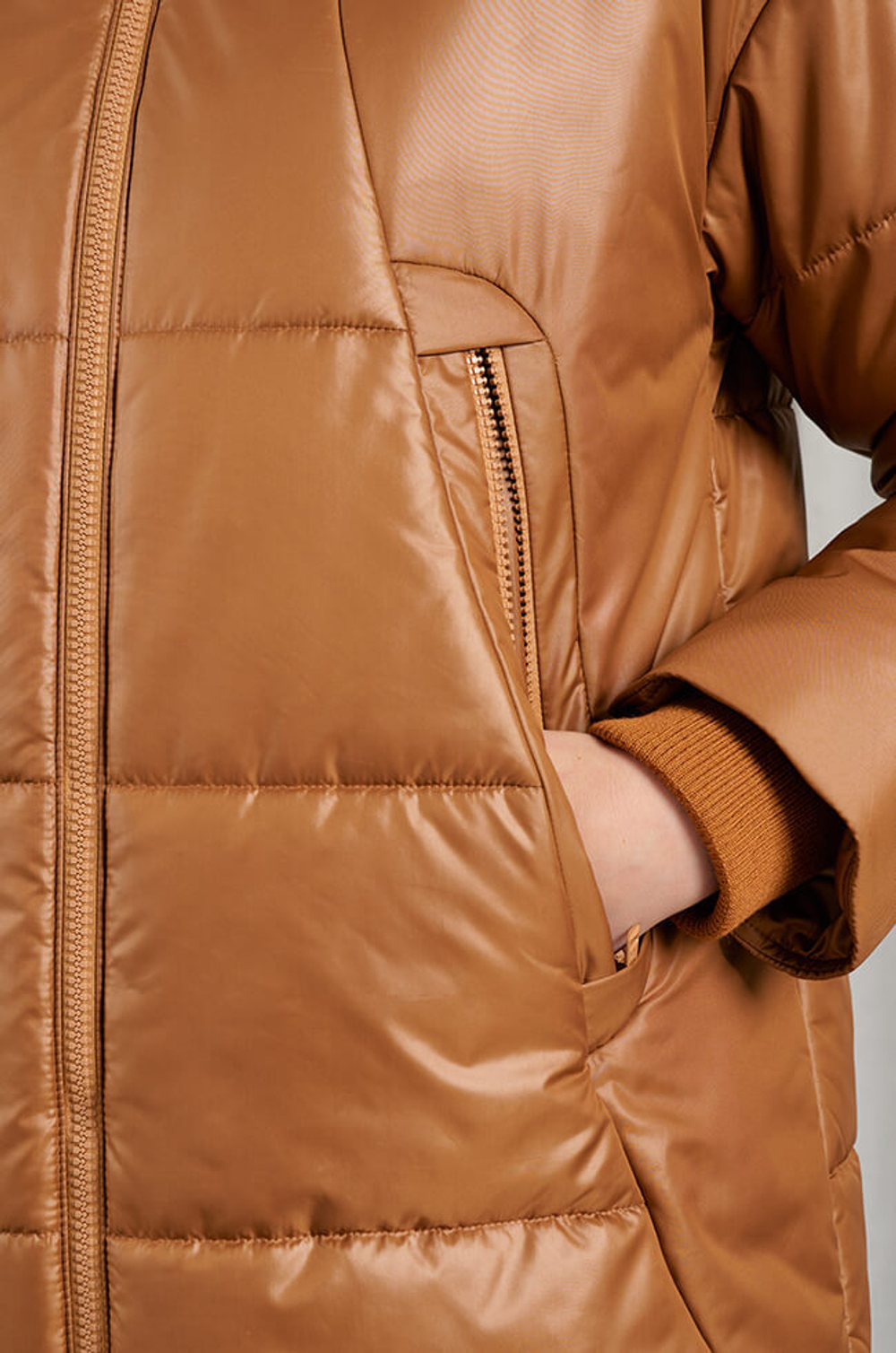 0100 Куртка женская (карамельный)