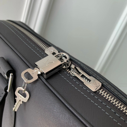 Louis Vuitton Porte Documents Voyage PM
