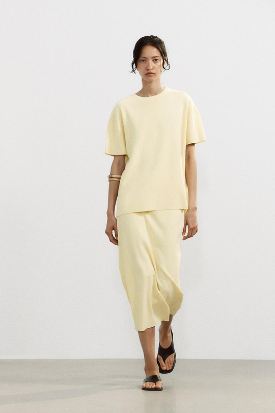 ZARA ТРИКОТАЖНЫЙ ТОП ОВЕРСАЙЗ С КОРОТКИМИ РУКАВАМИ, ЖЕЛТЫЙ