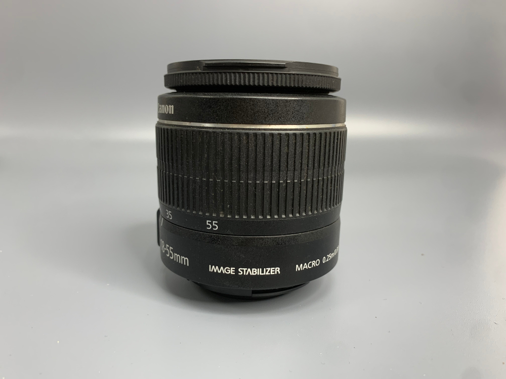 Canon EOS 1100D kit EF-S 18-55mm 3.5-5.6 IS ll 1535 Кадров