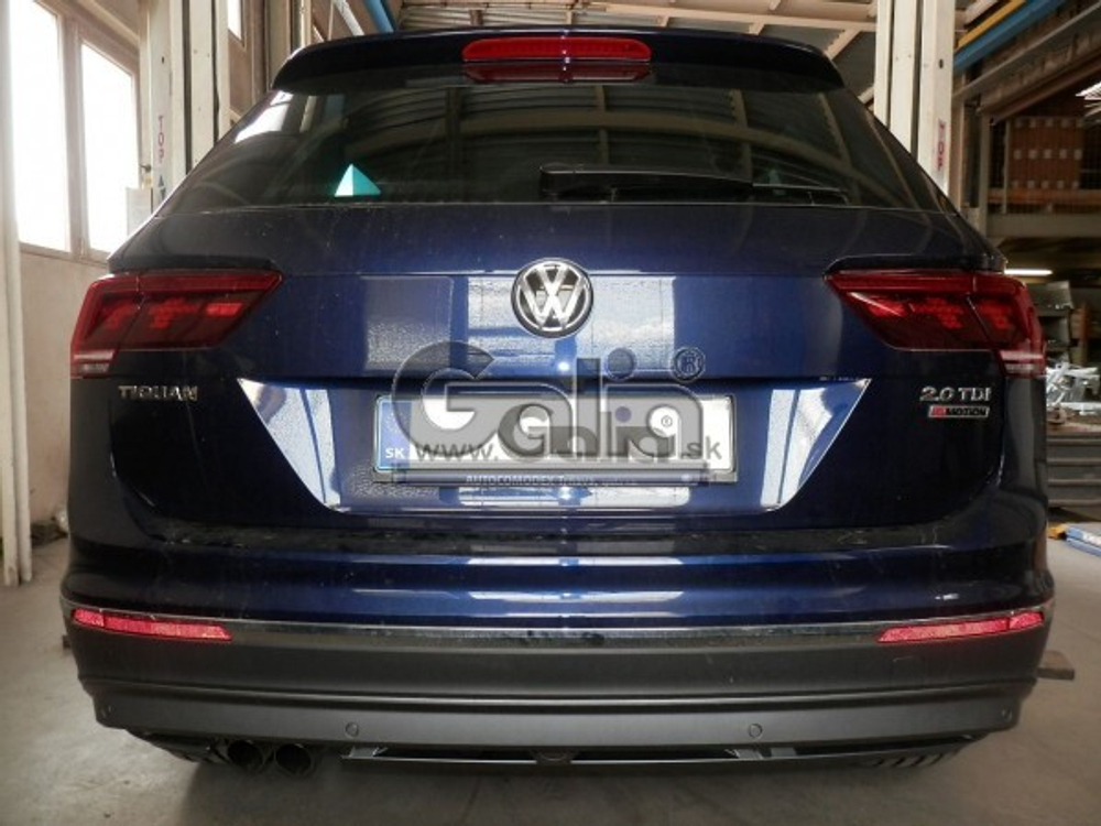 Фаркоп оцинкованный Galia V069A для Volkswagen Tiguan 2007-2016, 2016-, Audi Q3 2011-2018(паспорт и сертификат в комплекте)(без электрики)