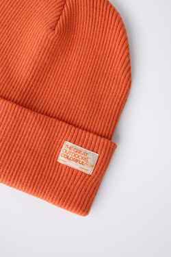 ZARA ТРИКОТАЖНАЯ ШАПКА В РУБЧИК С ЭТИКЕТКОЙ, ОРАНЖЕВЫЙ