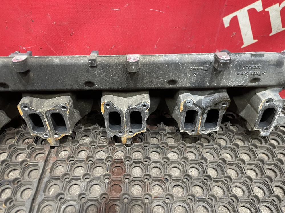 Коллектор впускной 2021г