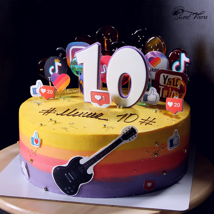 "Торт для блогера" (декор)