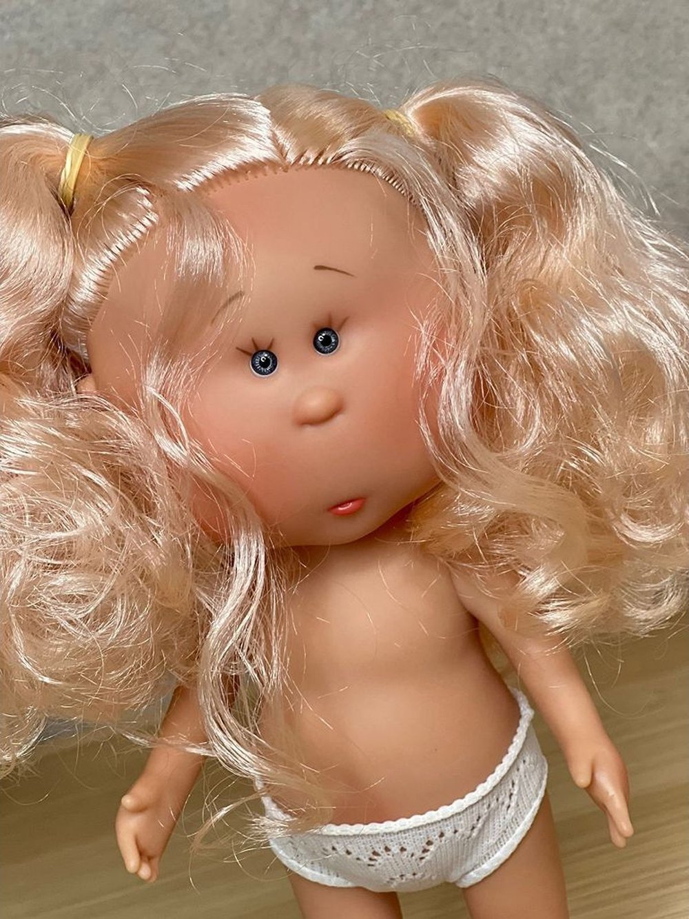 Кукла Nines виниловая 30см MIA без одежды (3000W24A)
